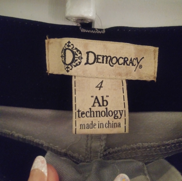 Democracy Camouflage pant, size 4 - Picture 2 of 5